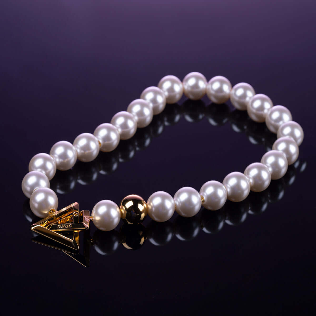 UPKO "Moist Eyes" Pearl Necklace Collar