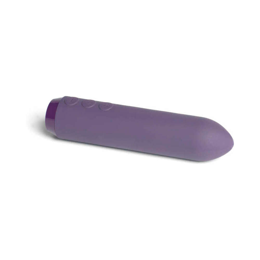 Je Joue Classic Bullet Purple vibrator, silky-soft and compact for discreet pleasure.