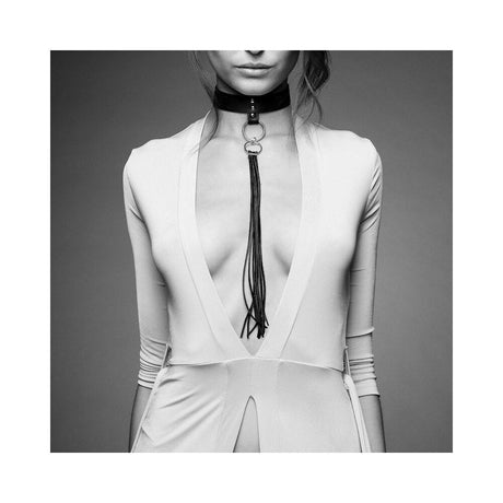 Bijoux Indiscrets Maze Tassel Choker showcased on a model, blending elegance and sensuality in a stylish design.