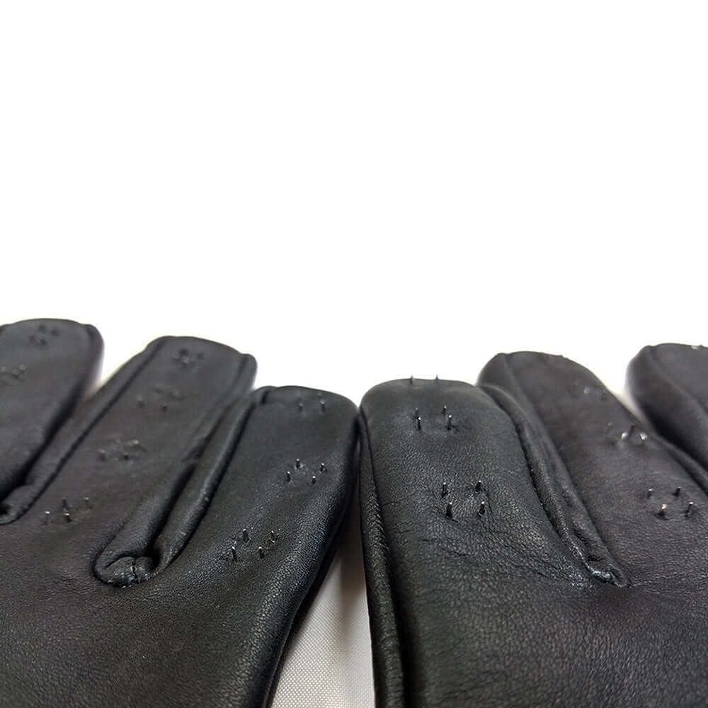 Rouge Vampire Gloves Black XL close-up showcasing the soft leather and prickly metal points design.