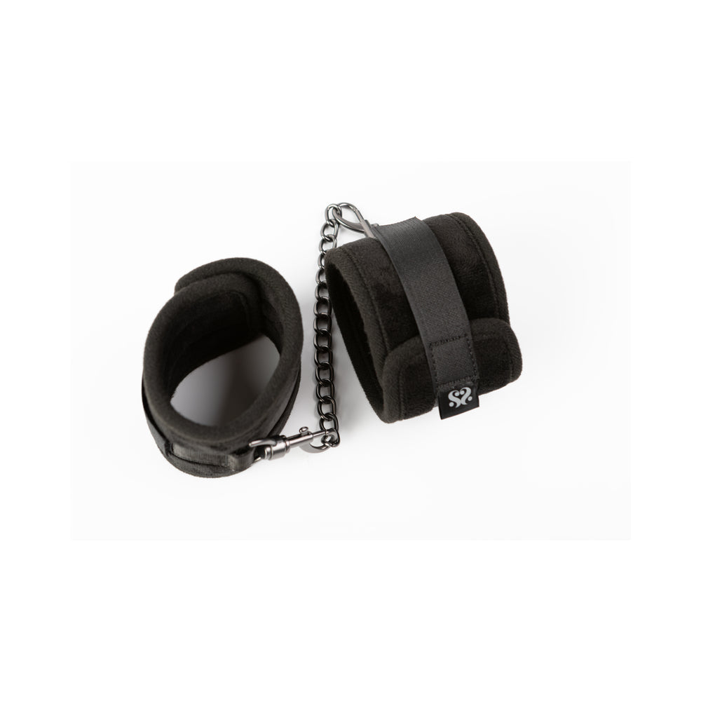 SEI MIO Legs Locked Padded Ankle Restraints