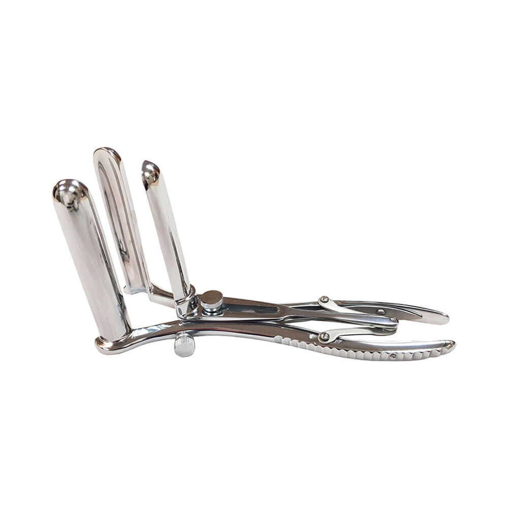 Rouge Stainless Steel Mathieu 3-Prong Speculum, precision-crafted stainless steel medical instrument for expansion and exploration.