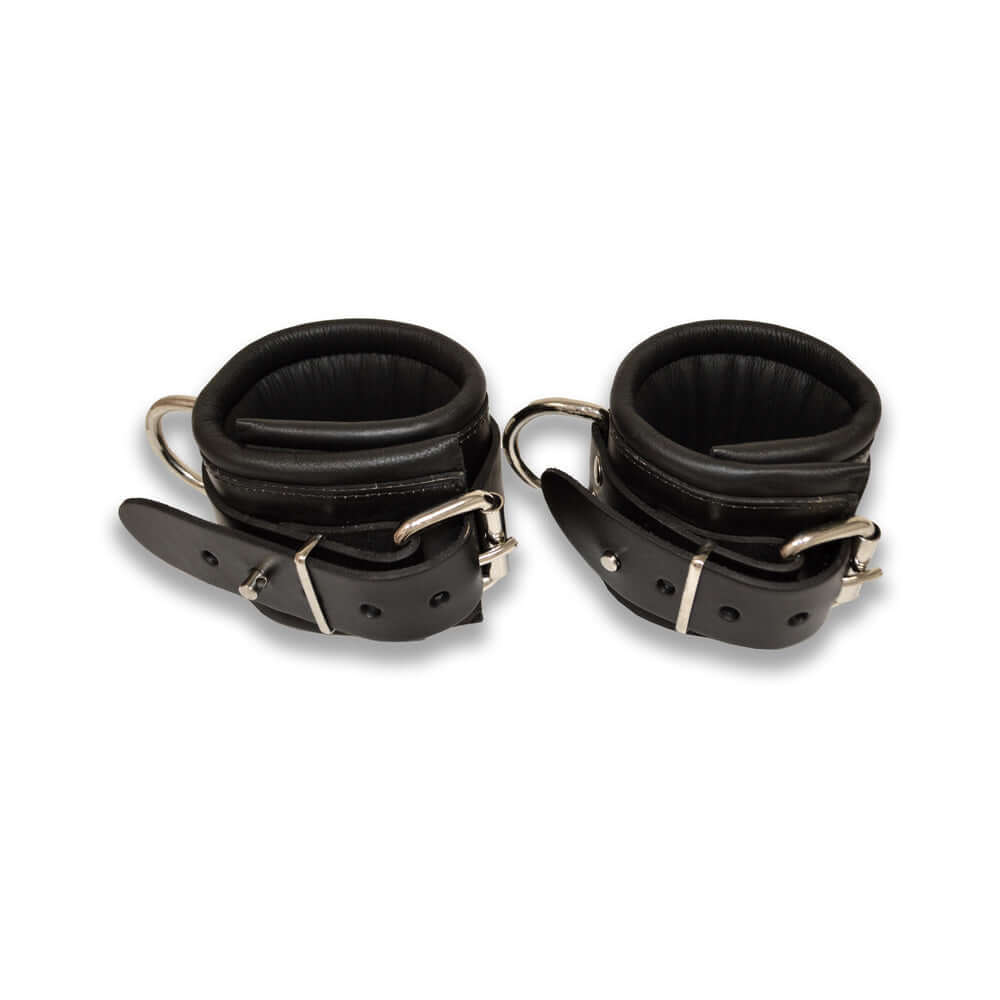 Prowler RED Leather Lockable Wrist Restraints S M made of high-quality genuine leather in black color.