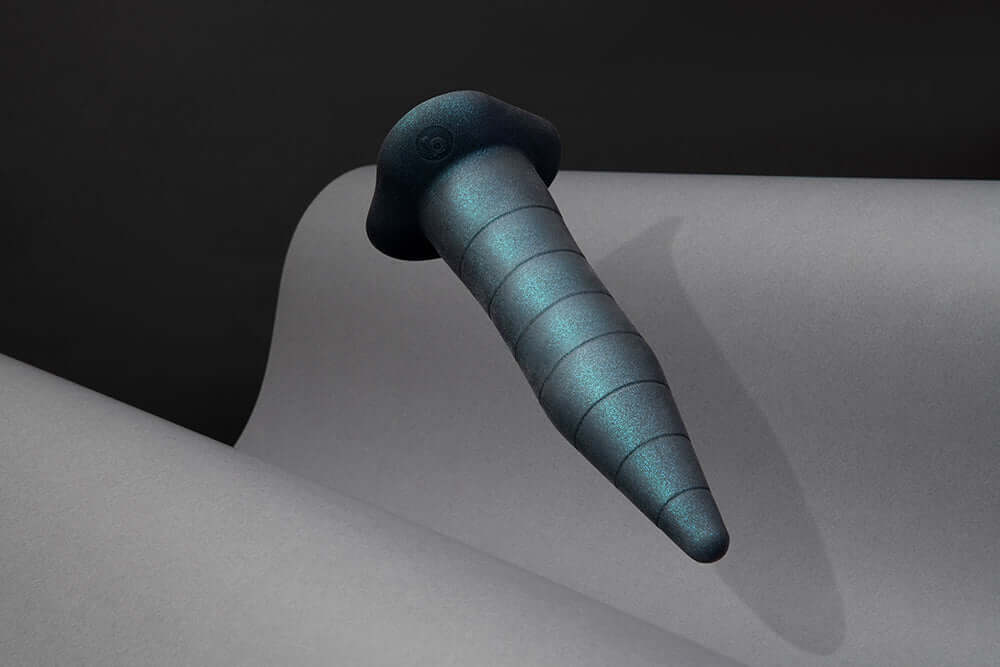 b-Vibe Fisting Anal Trainer, tapered cone-shaped anal trainer designed for advanced anal training and gradual stretching.