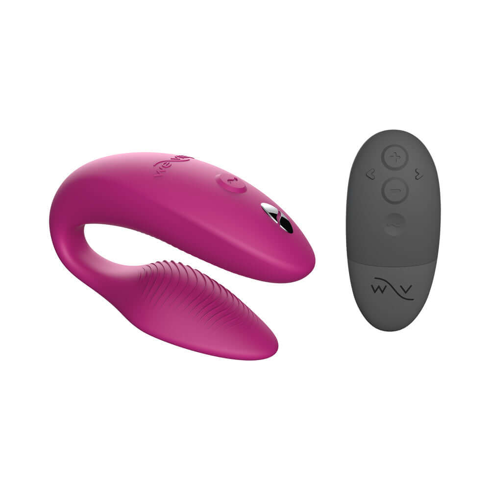 We-Vibe Sync 2 Remote Control Couples Vibrator Rose with remote control, designed for shared pleasure and deep connections.