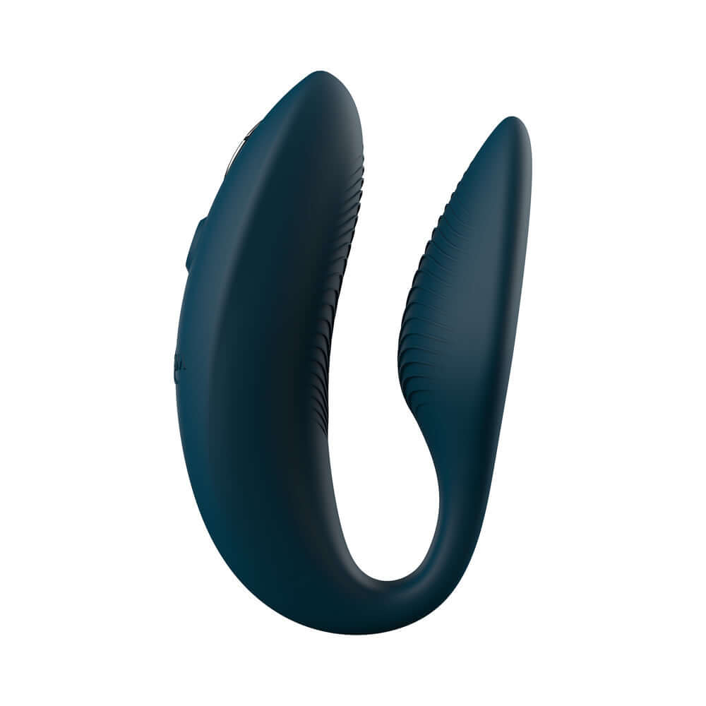 We-Vibe Sync 2 Remote Control Couples Vibrator Green Velvet side view showing design and texture.