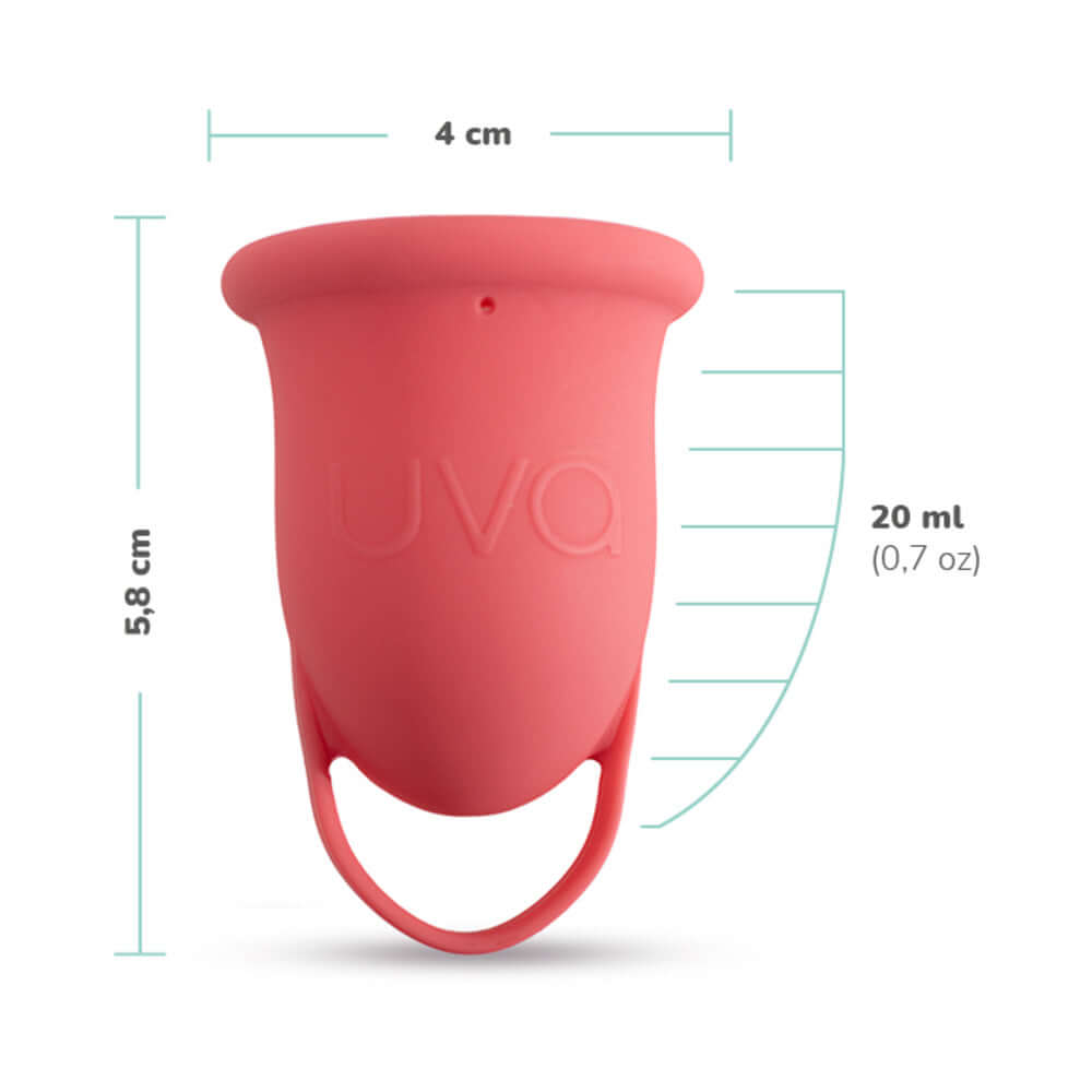 Uva Cup A Menstrual Cup Set dimensions with a 4 cm width and 5.8 cm height, shown in pink silicone.
