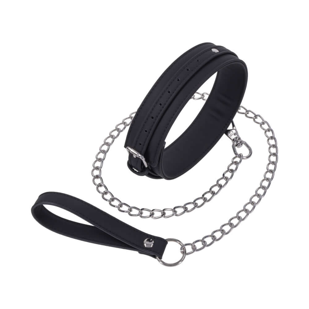 Sportsheets Signature Midnight Muse Collar & Leash featuring soft silicone and sleek silver hardware.