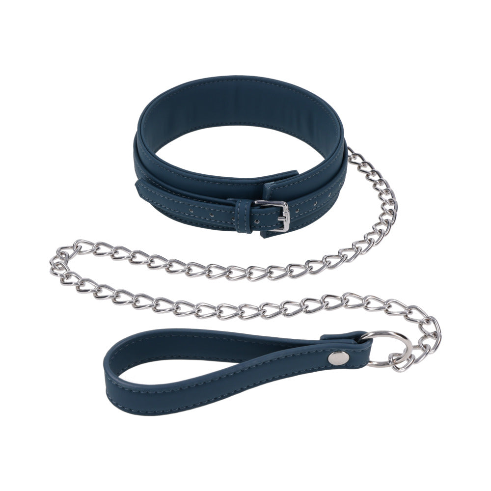 Sportsheets Signature Twilight Tease Collar & Leash featuring soft silicone and sleek silver hardware.