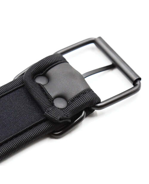 Plesur Neoprene Puppy Collar Black close-up showing durable buckle and adjustable strap.