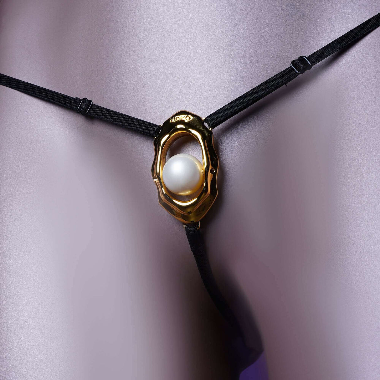 "Moist Eyes" G-string Clitoral Jewelry With Bead Stimulator