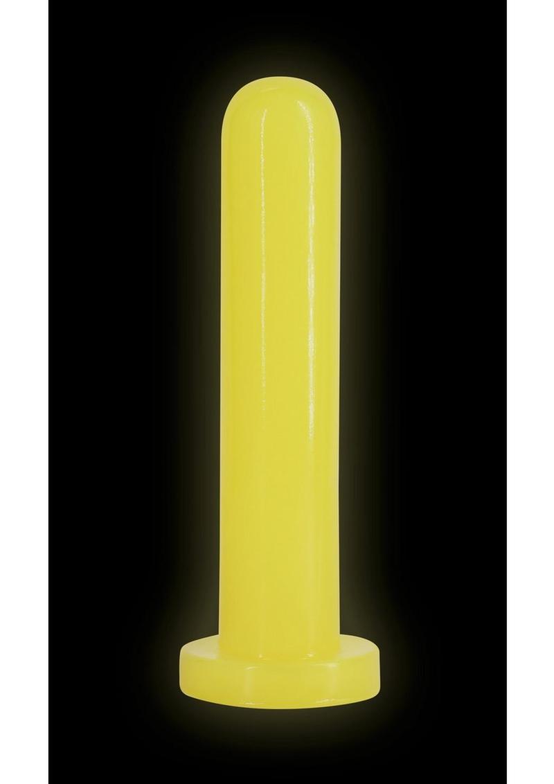 Firefly Thrill Glow in The Dark Dildo Large Yellow glowing in the dark with a smooth yellow surface.
