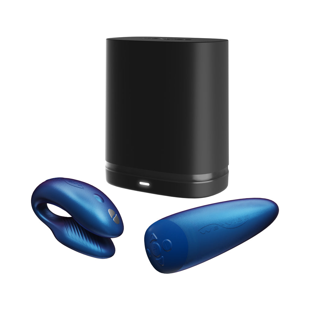 We-Vibe Chorus Couples Massager Cosmic Blue vibrator set with black charging case