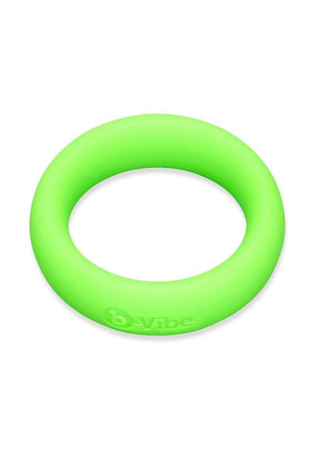 B-Vibe Snug Ring Silicone Cock Ring 45 mm Green showcasing a smooth, durable, and comfortable design.