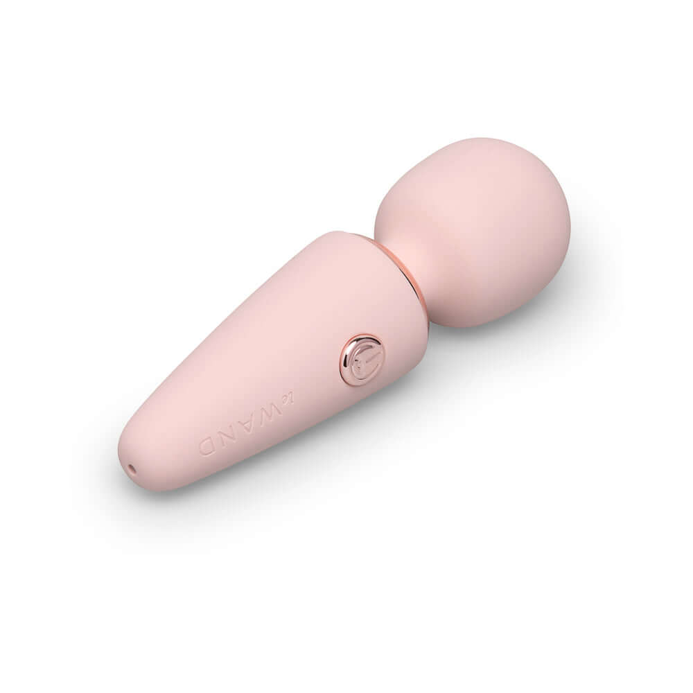 Le Wand Mini Micro Wand Rose Gold - compact pleasure device with rumbly vibrations in elegant design.