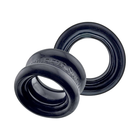 Oxballs Squeeze Short Ballstretcher Black, compact ball stretcher designed for secure stretch, displayed in black.