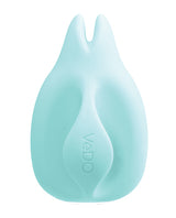 Vedo Huni Rechargeable Finger Vibe Turquoise, a compact clitoral vibrator designed for targeted pleasure.